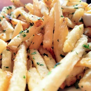 Pommes Frites with Aioli, perfect with the Mussels!