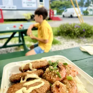 Ahi cakes and garlic shrimp