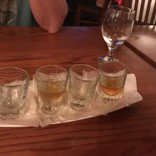 drink, oysters and mussels