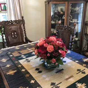 I have had these flowers from A Date With Iris for almost 2 weeks! I have only changed the the water and they still look beautiful!