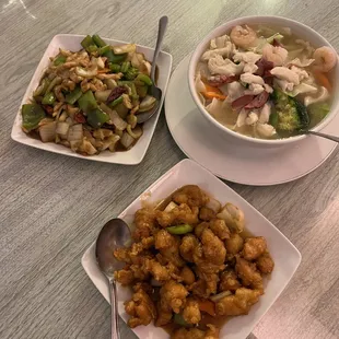 Kung Pao Chicken (left), Orange Chicken (middle), Wor Won Ton (right)