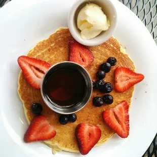 One buttermilk pancake with berries