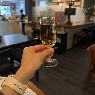 White port dessert wine