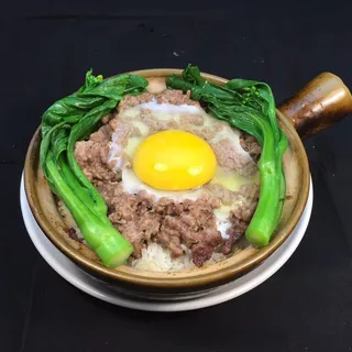 P6. Minced Beef with Fresh Egg Rice Stone Pot