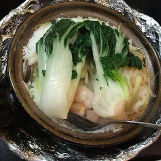 P10. Seafood with Ginger and Scallion Rice Stone Pot