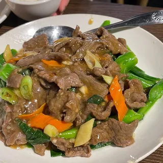 Stir- Fried Beef with Chinese Broccoli