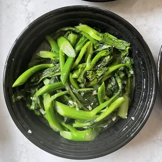 Sauteed Broccoli with Garlic