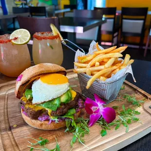 Let's get the a huevo burger delicious.