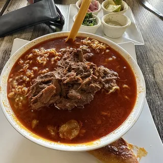 BIRRIA RAMEN