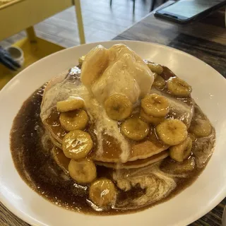 BANANA FOSTER PANCAKES