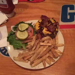 Bacon cheeseburger