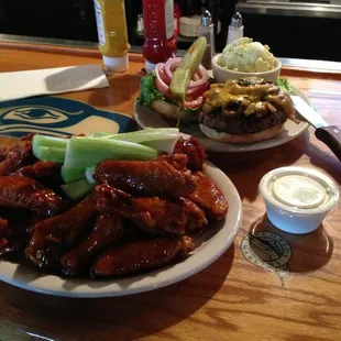 Wings and the diablo burger ... Yummy