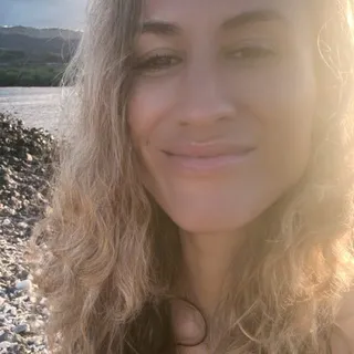 Lauren R.