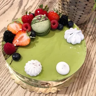 Matcha mousse cake