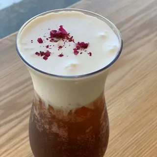 Milk Foam Rose Tea