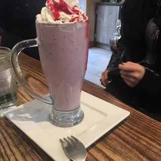 Raspberry Milkshake