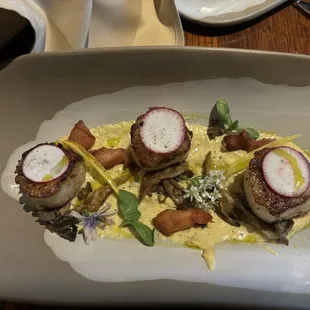 Pan Seared Diver Scallops