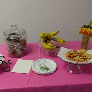 Weekend snack adds a nice touch to your business.