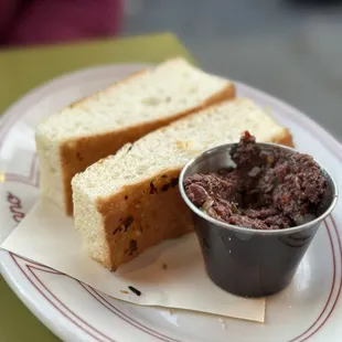Focaccia, Olio, Olive Tapenade