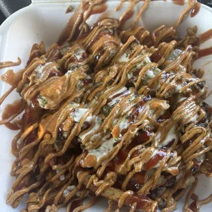 Chicken pesto fries