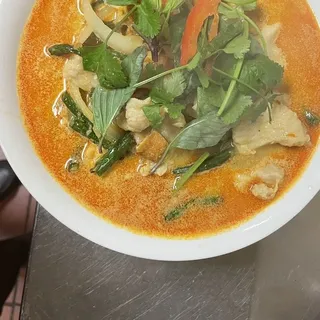 205 Curry Chicken Noodle Soup