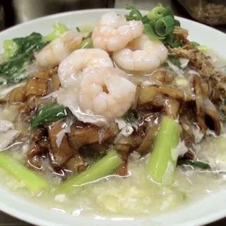 216 Seafood Scramble Egg Chow Fun