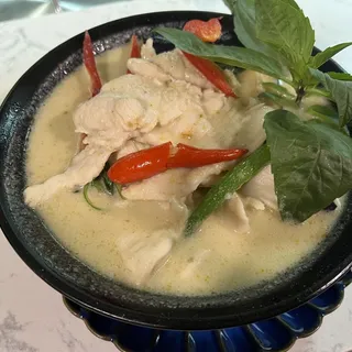313 Green Curry Chicken