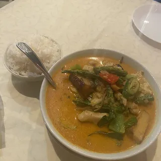315 Red Curry Chicken