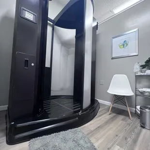 VersaSpa Automated Spray Booth. Heated with Blow Dry. 3 Levels of Color in Clear or Bronze. Beautiful Golden Color.