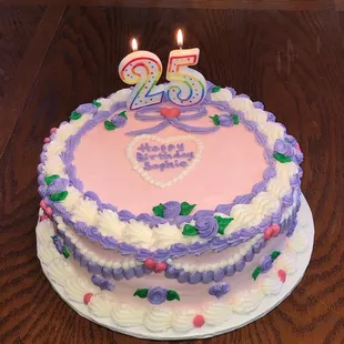 Fancy birthday cake w/ candles