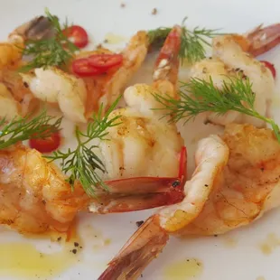 shrimp with lemon, dill &amp; chiles