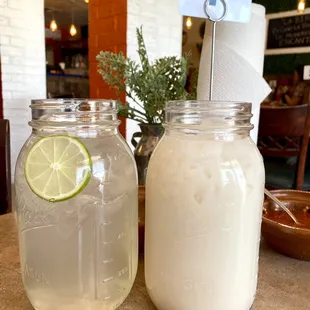 Agua de Limon y Horchata