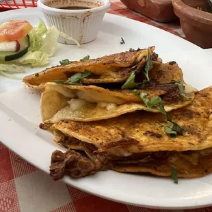 Quesabirria tacos