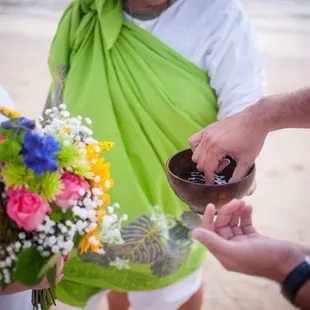 Traditional Hawaiian ceremony with Kalona. Ashley Kirner Photography all rights reserved.
