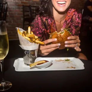 Famous Cheeseburger