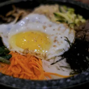 Dolsot bibimbap