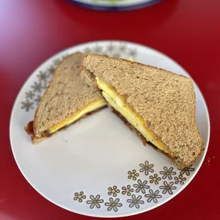 Egg sandwich