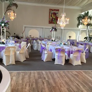 The reception was so elegant!  Fairy tale and I didn't have to clean up!