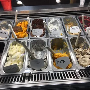 They have gelatos!