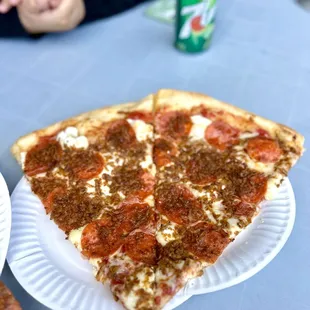 food, pizza