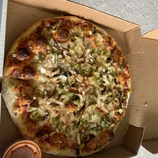 4 toppings pizza