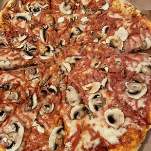 Large 16 inch size round with pepperoni and mushroom