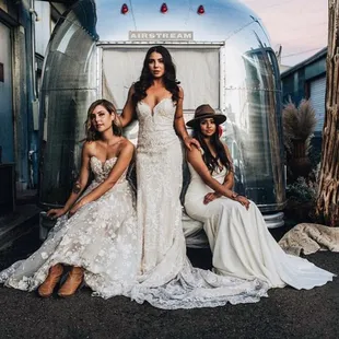 Book our bridal suites for you and your bridal party for your most beautiful day.