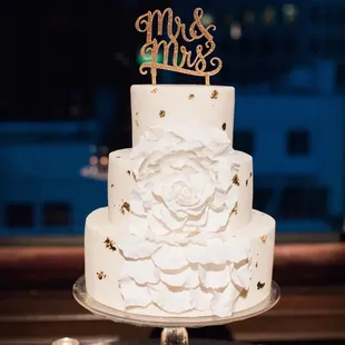 Delicious GLUTEN FREE cake by Kathleen! Exactly what I wanted for design :) Shout out to Nicole Blumberg Photography