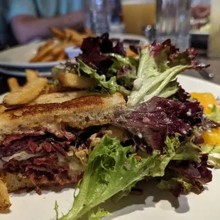 1/2 Reuben with goat cheese, citus side salad