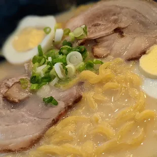 Ramen w/ pork