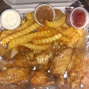 Hot Jerk Wings &amp; Fries