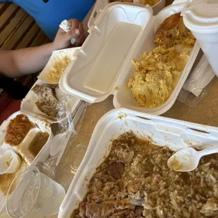 I had Chicken And Sausage Gumbo, my mom had Catfish Dinner, and my step dad had Jambalaya. All dishes comes with cornbread and a side.