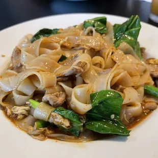 Pad se ew with beef