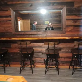 Groom&apos;s suite